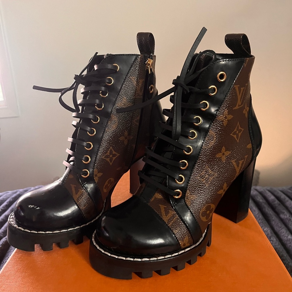 Stylish Black and Brown Women's Boots